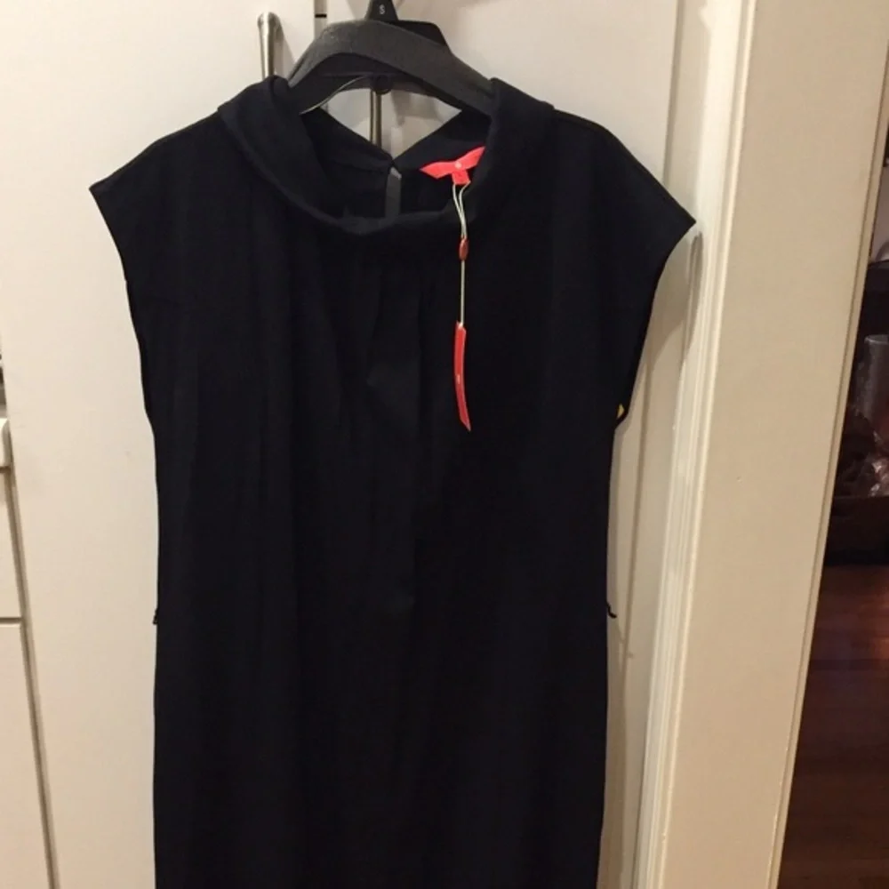 Ivanka Trump Cap Sleeve Dress with stylish collar - Black- 14 NWT